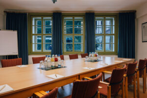 Musikraum im Clemens mit Getränken