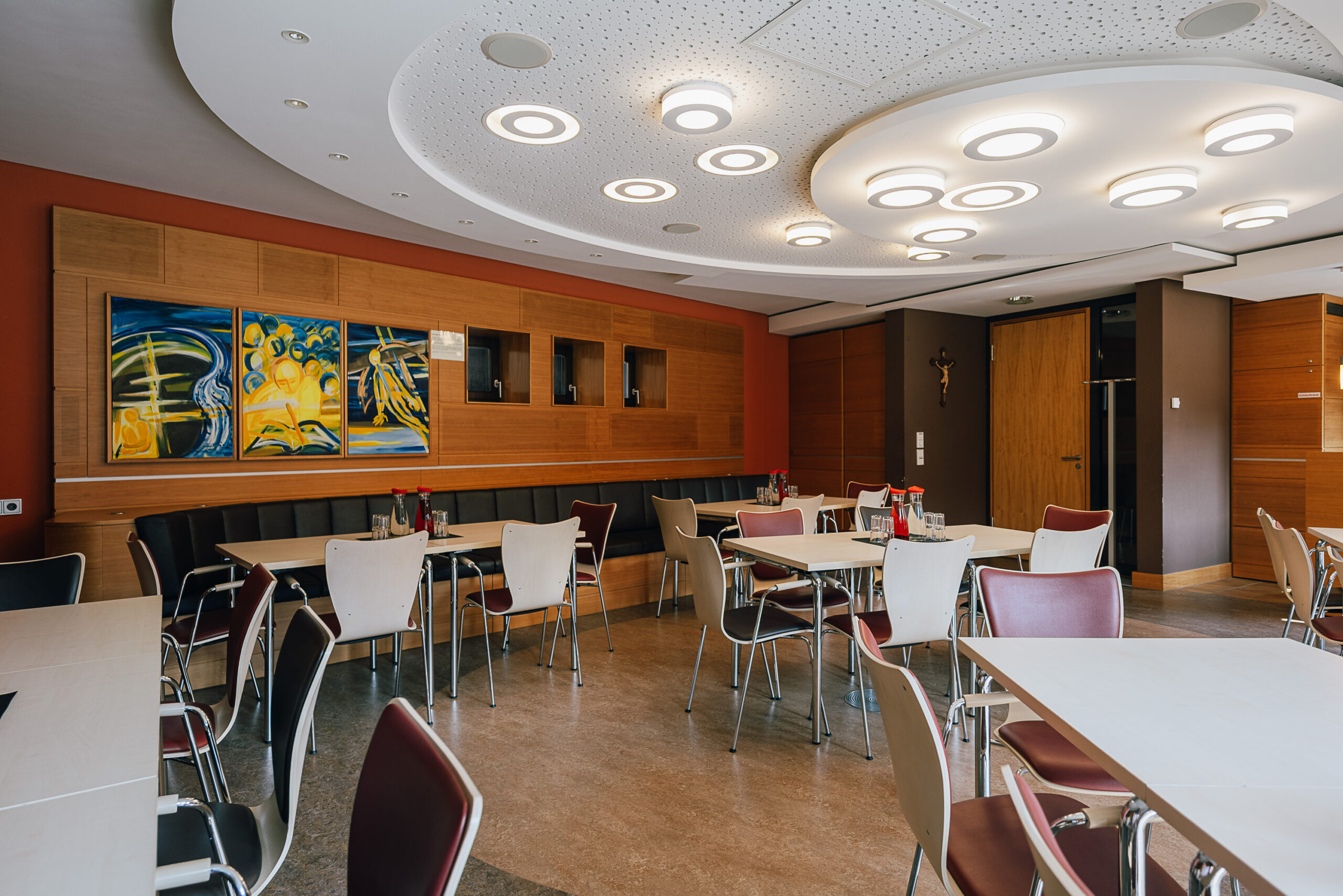 Moderner Seminarraum im Clemens